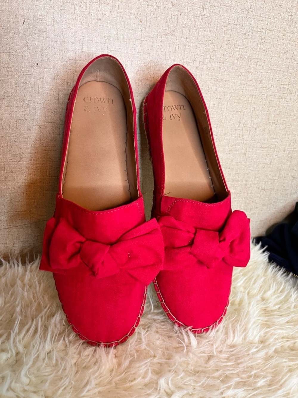 crown & ivy Bright Red Bow Slip-On Flats